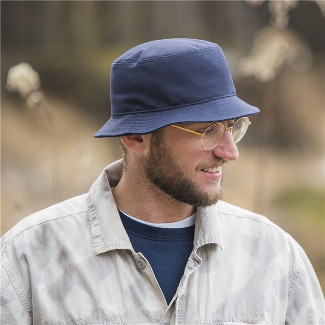Golf - best plain Bucket, weatherproof hat with short brim, wax cotton