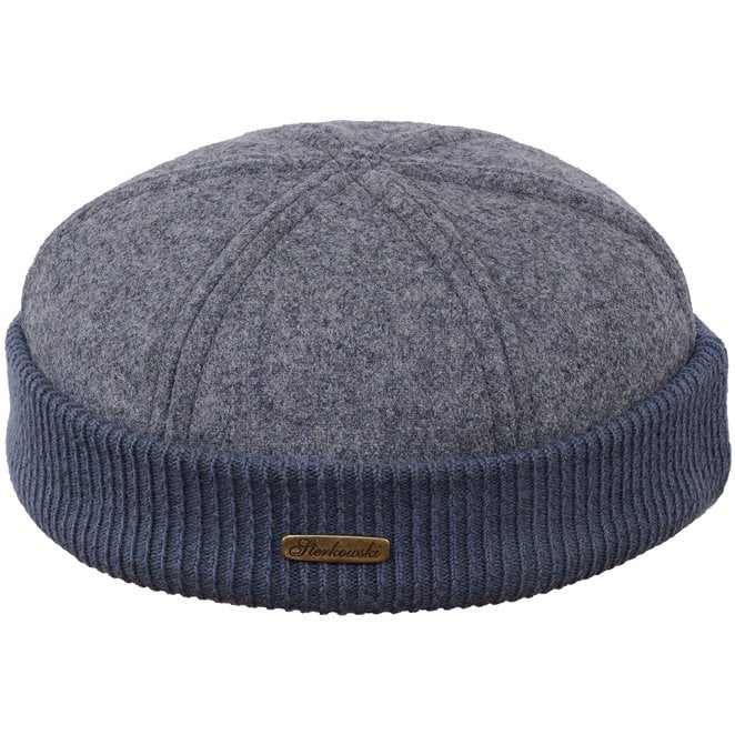 Docker Leon Beanie cap sewed with woolen cloth. Warm and breathable.