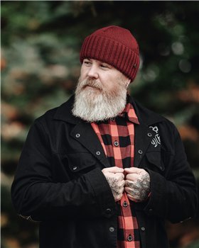 Orso knitted winter beanie made of extra fine merino 100% wool 2